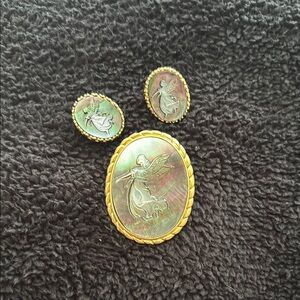 Vintage Cameo Brooch and Earring Set